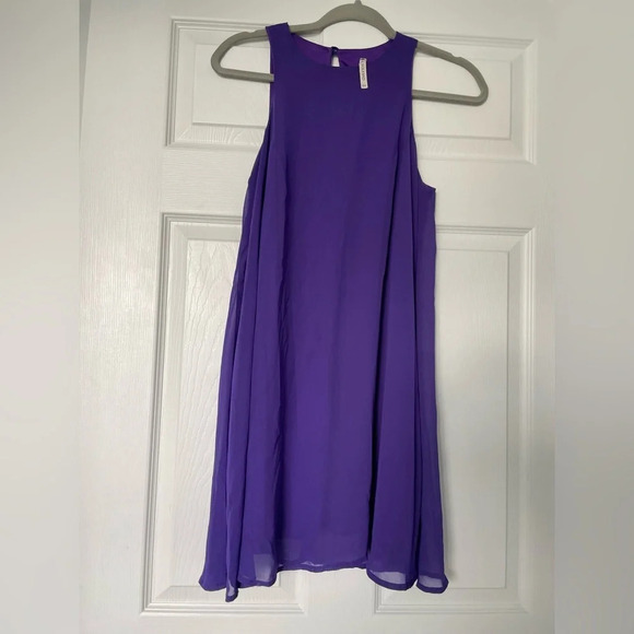 Lulu's Solemio Purple High-Neck Shift Dress, size Small - Picture 1 of 6